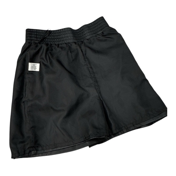 WALTER BAKER HIGH WAISTED BLACK LEATHER SHORTS
Size S new without tag - Picture 13 of 13